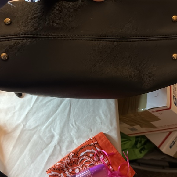 Purse - Picture 3 of 3